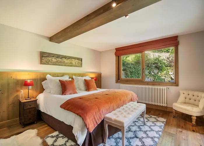 Luxury Sauna Cinema Mont Blanc Views In 梅杰夫