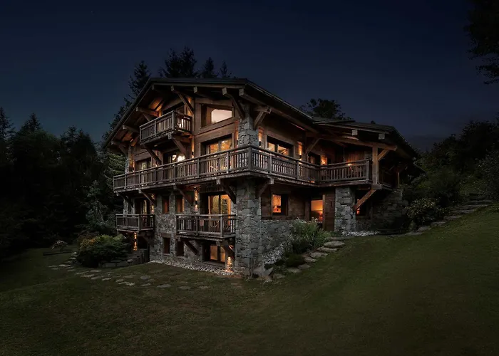 Luxury Sauna Cinema Mont Blanc Views In 梅杰夫