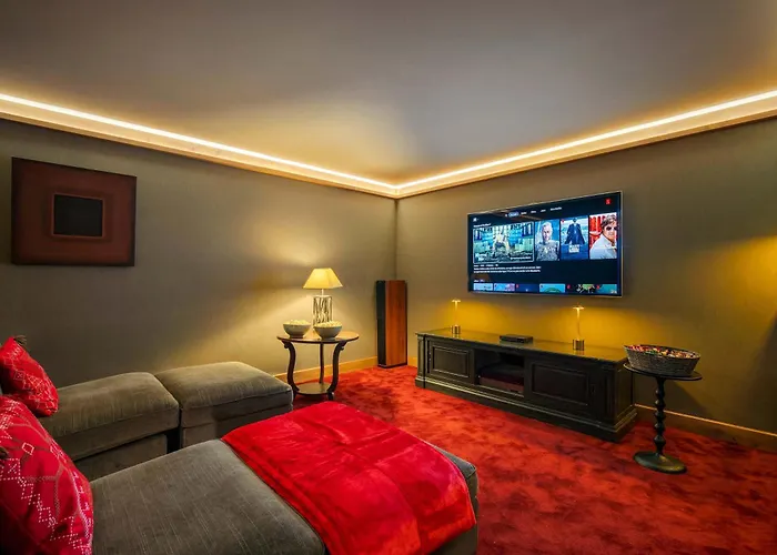 Luxury Sauna Cinema Mont Blanc Views In Chalet Megève